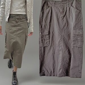 Brandy Melville Beverly Mid Rise Gray Cargo Y2K Midi Skirt, Med/One Size